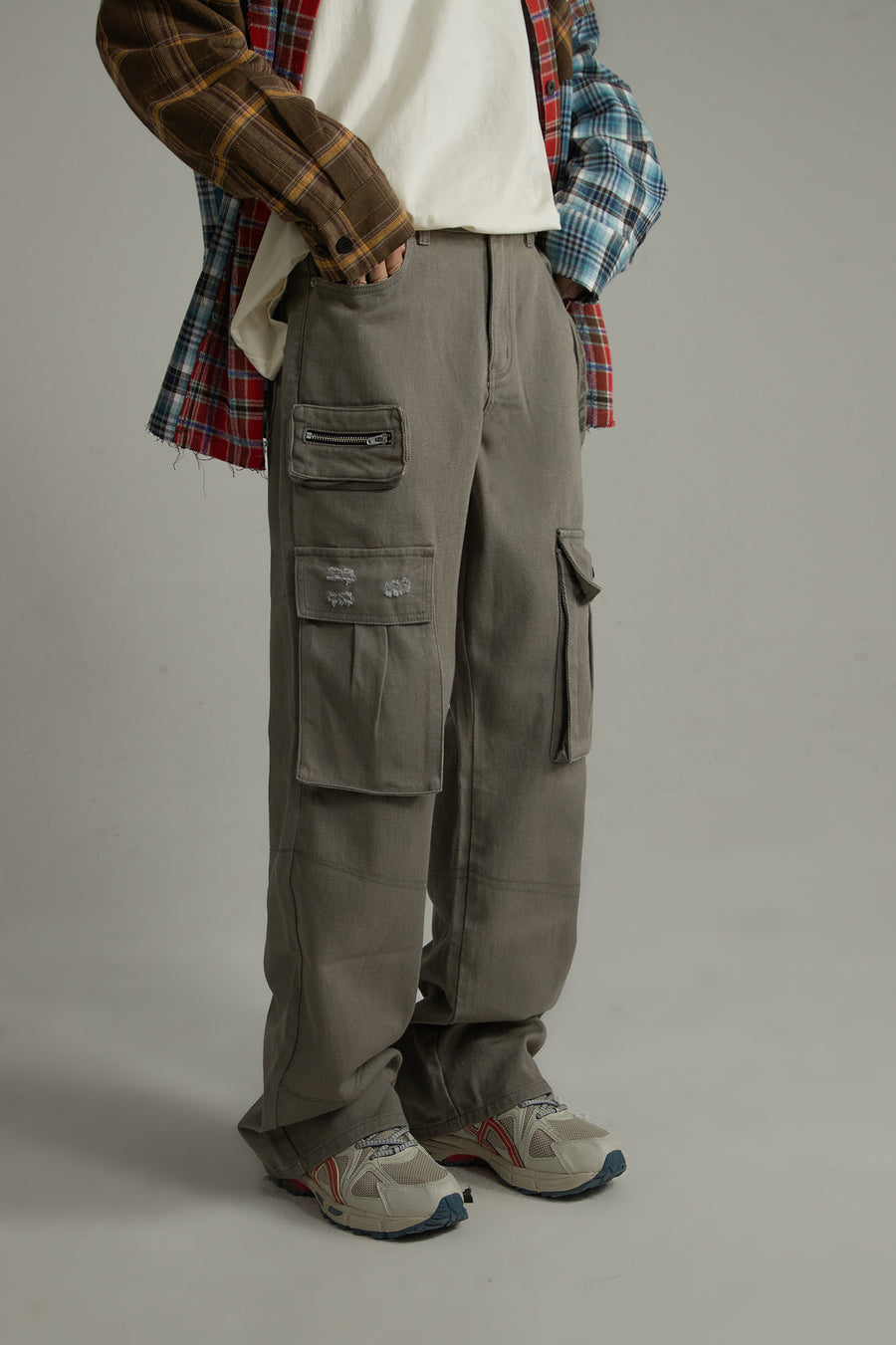 CHUU High-Waisted Cargo Straight Pants