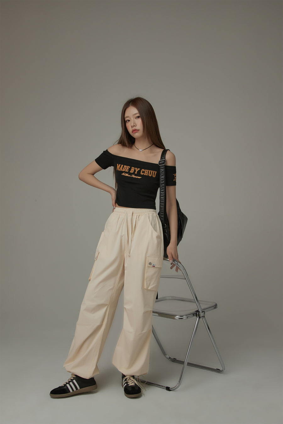 CHUU Basic Color String Cargo Wide Pants