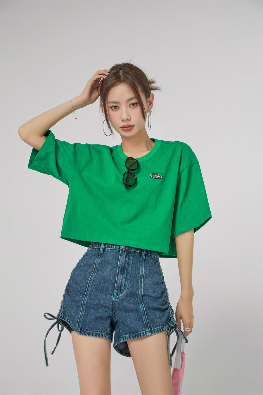 CHUU Chuu Logo Overfit Crop T-Shirt