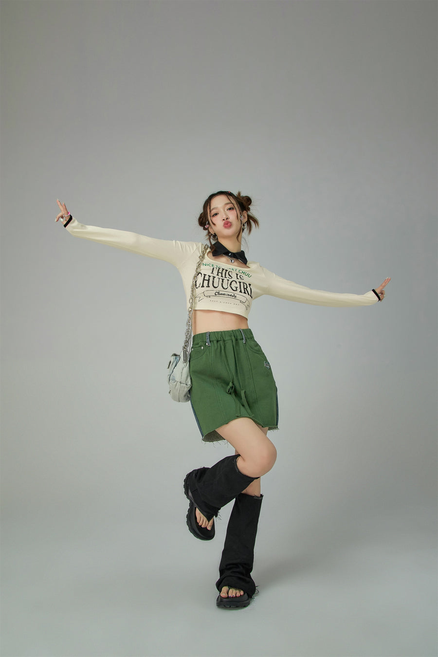 CHUU Chuu Girl Cut Out Collar Crop Top