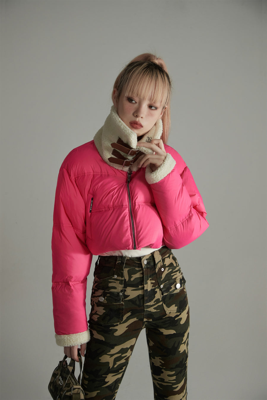 CHUU Fleece Collar Crop Padded Jacket