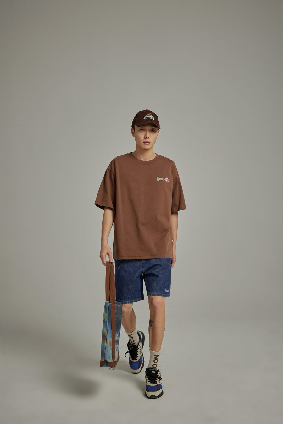 CHUU Goblin Round Neck Short Sleeve T-Shirt