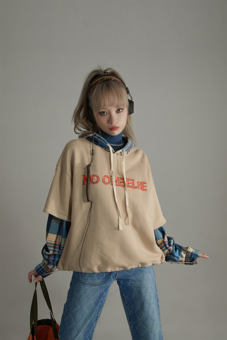 CHUU Check Color String Hoodie