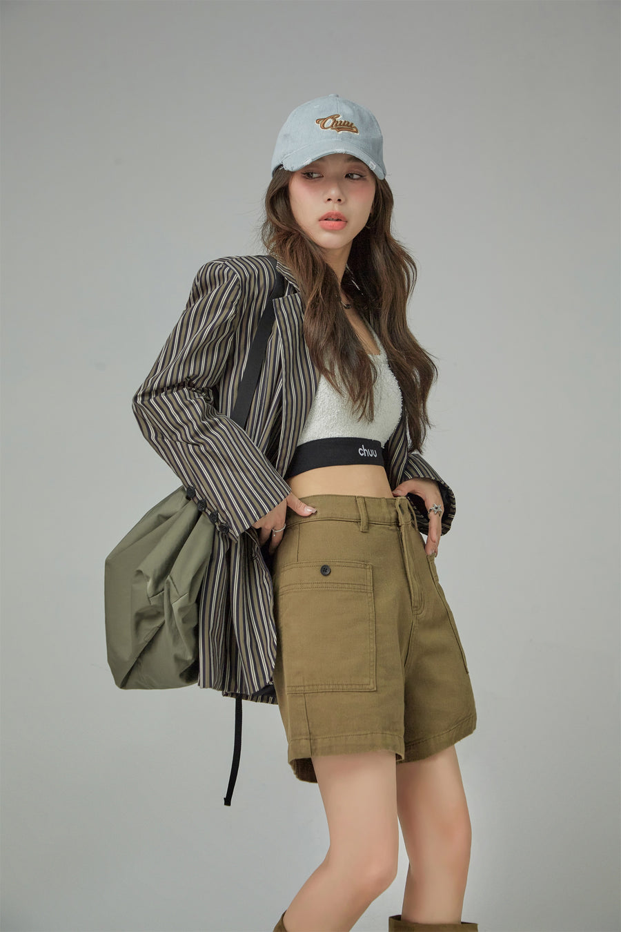 CHUU Jungle Raider Khaki Wide Shorts