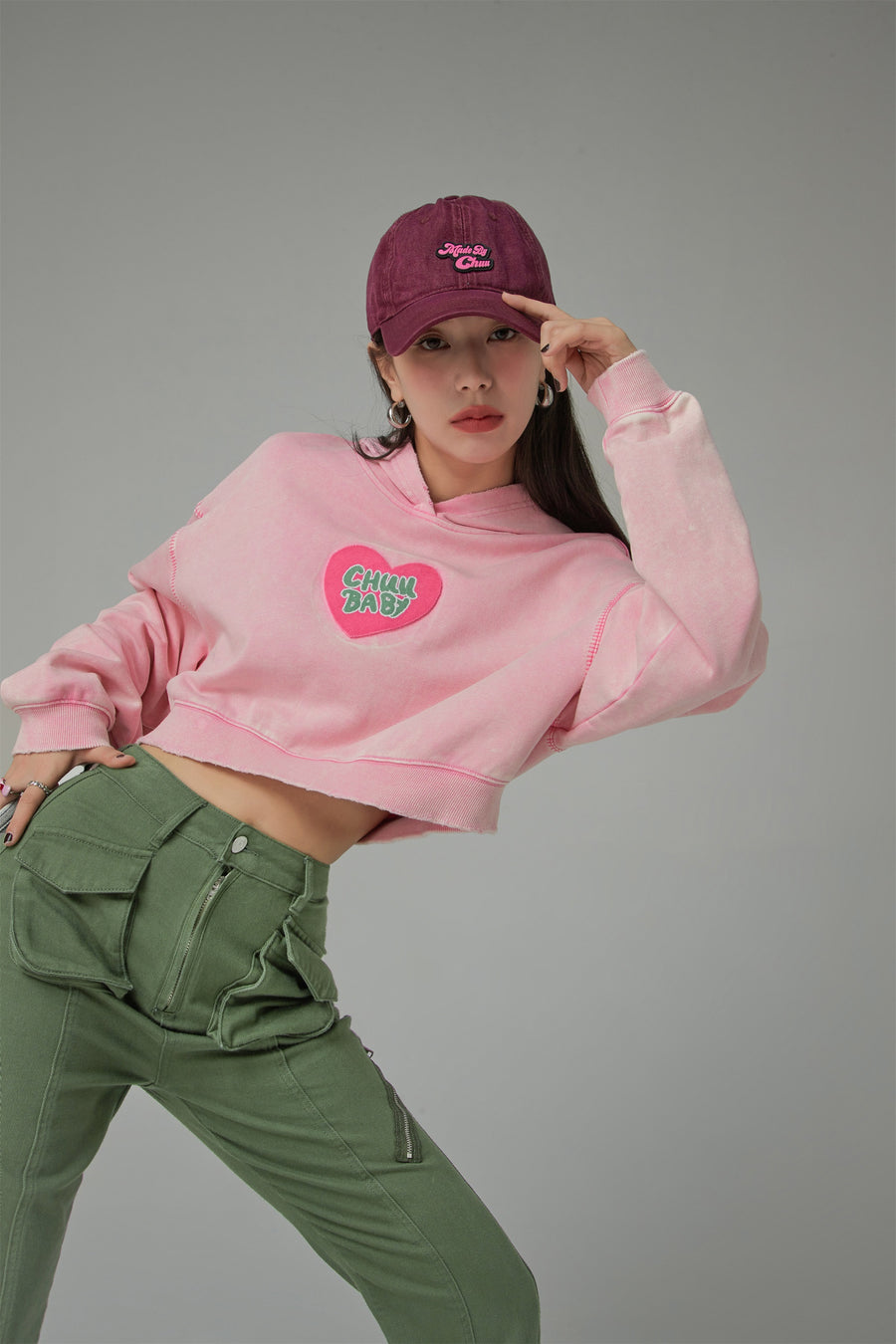 CHUU Chuu Baby Heart Crop Hoodie