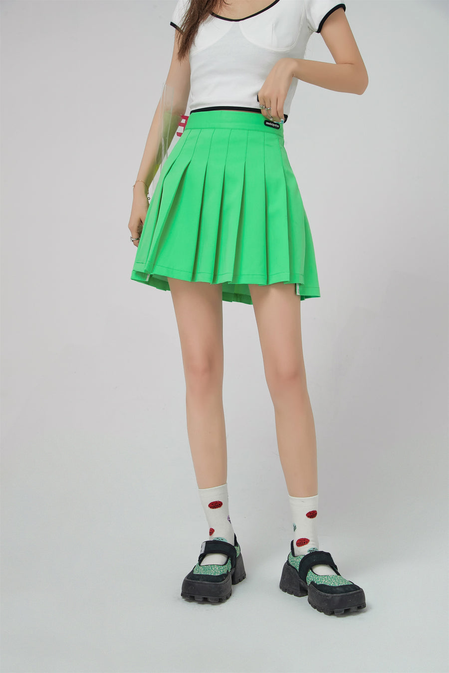 CHUU Bright Green Mini Tennis Skirt