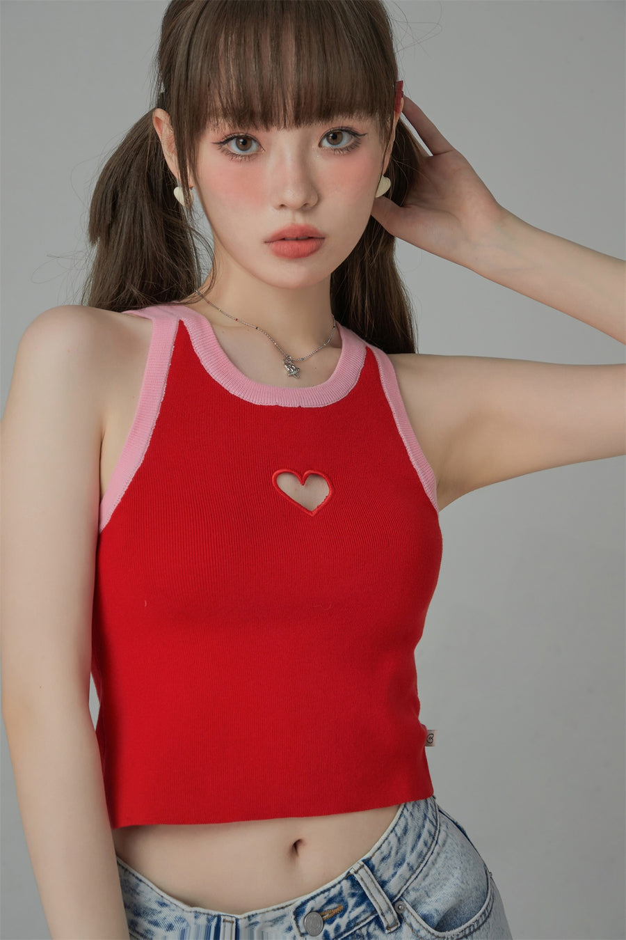 CHUU Heart Colored Sleeveless Shirt