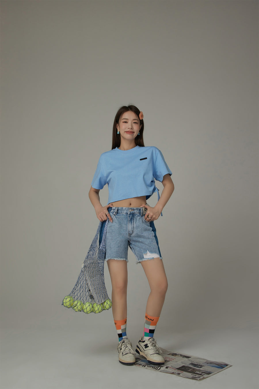 CHUU Side String Chuu Printed Design Cropped T-Shirt