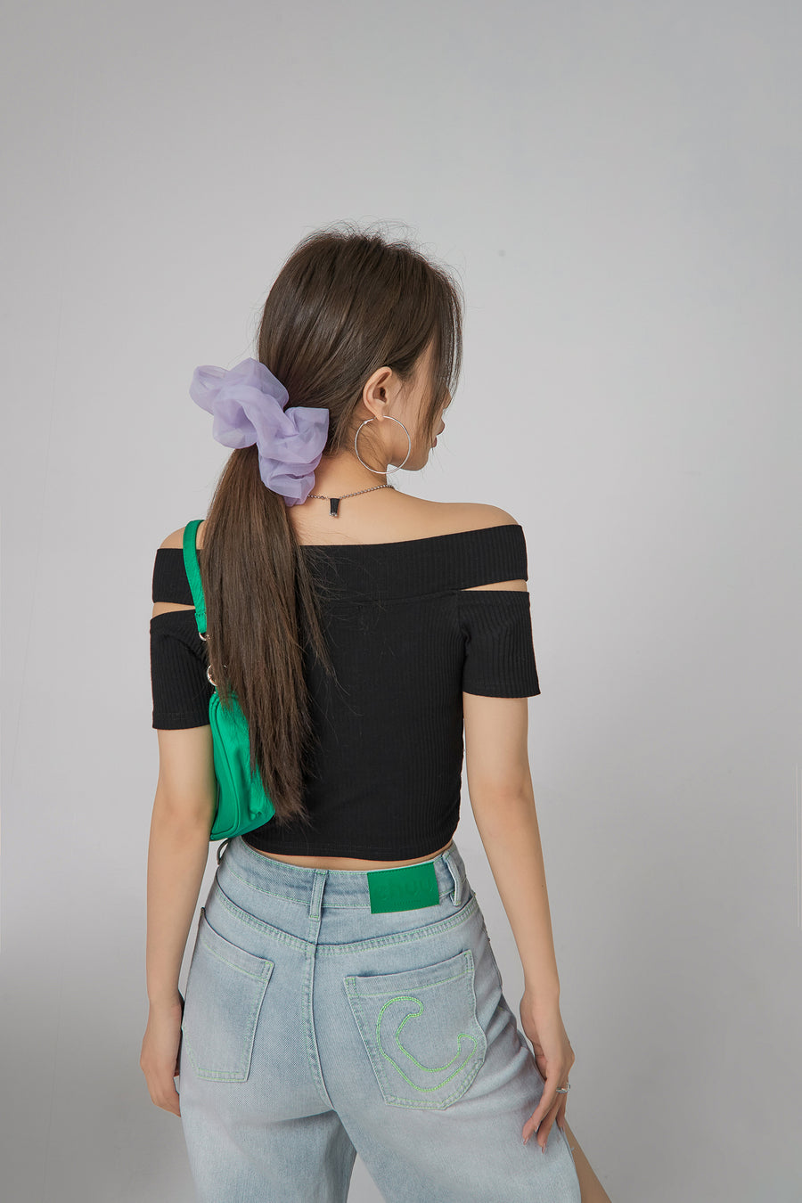 CHUU Shirring Off Shoulder T-Shirt