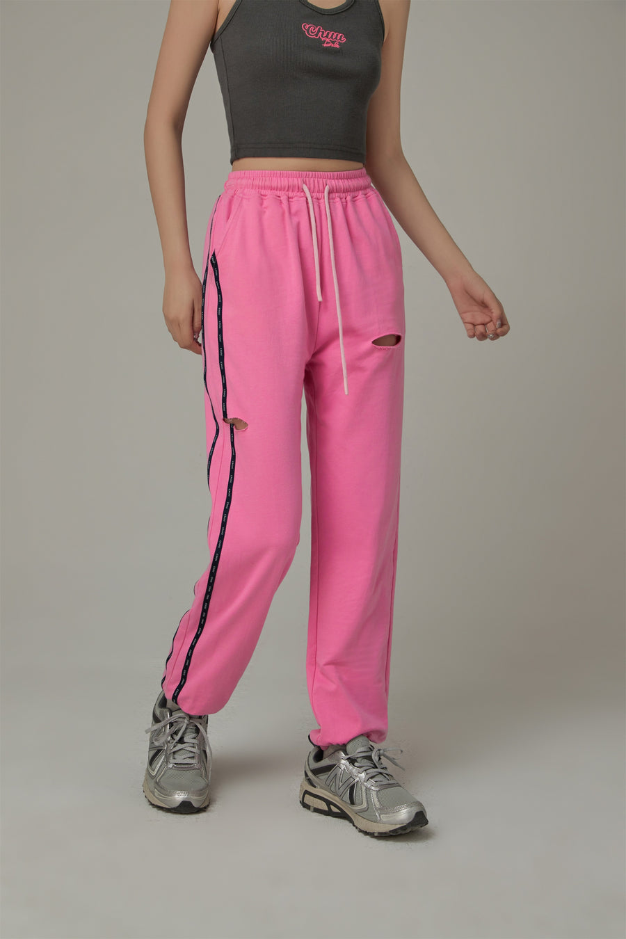 CHUU Distressed String Jogger Sweatpants