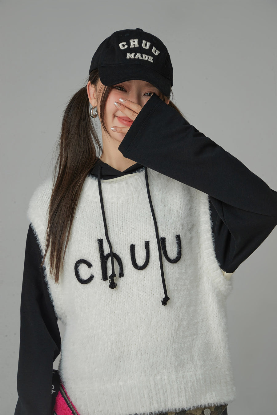 CHUU Round Neck Faux Angora Vest