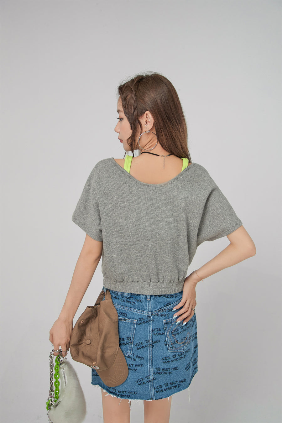 CHUU Two-Layer Crop Sport Top