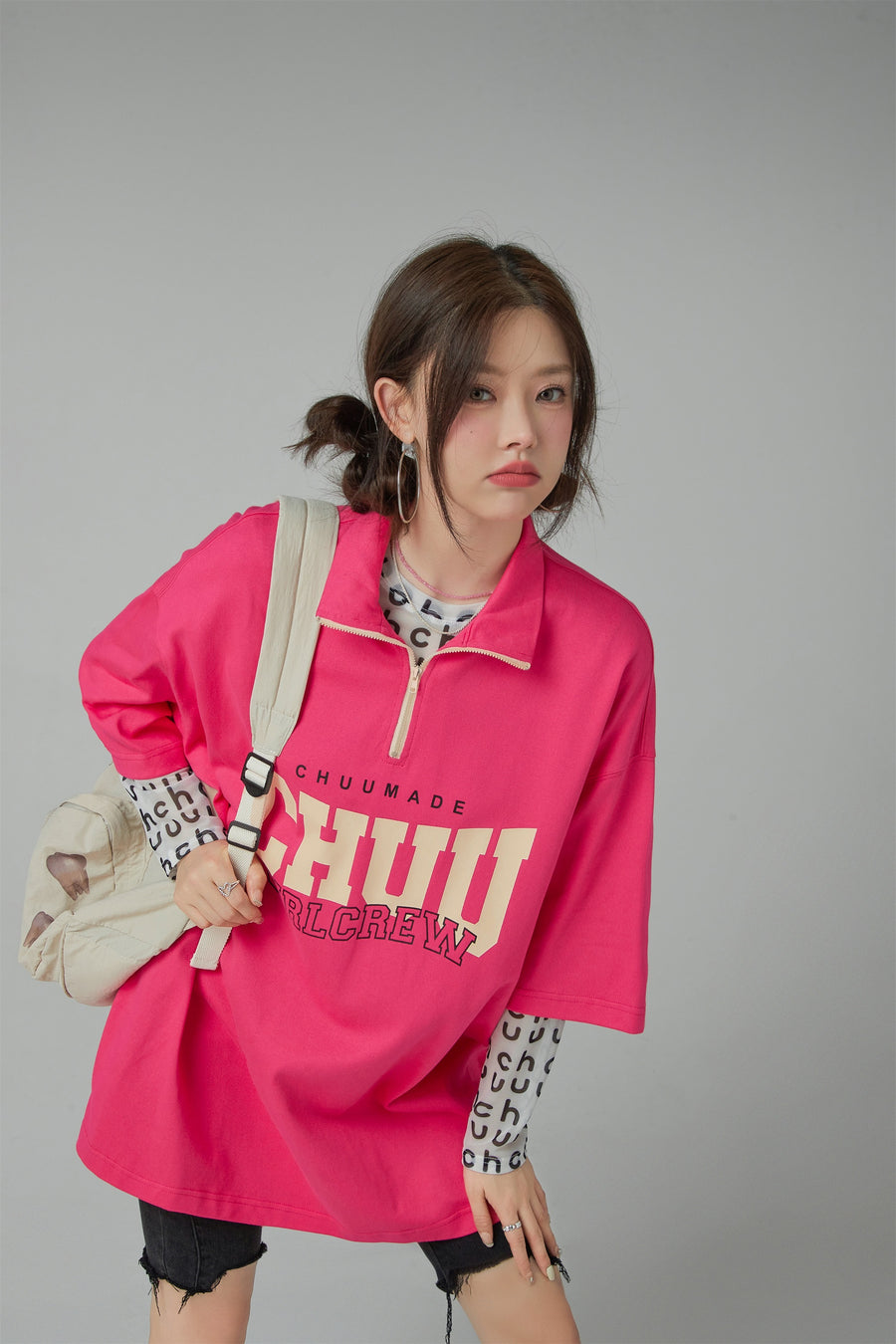 CHUU Girl Crew Half Zip-Up Loose Fit T-Shirt