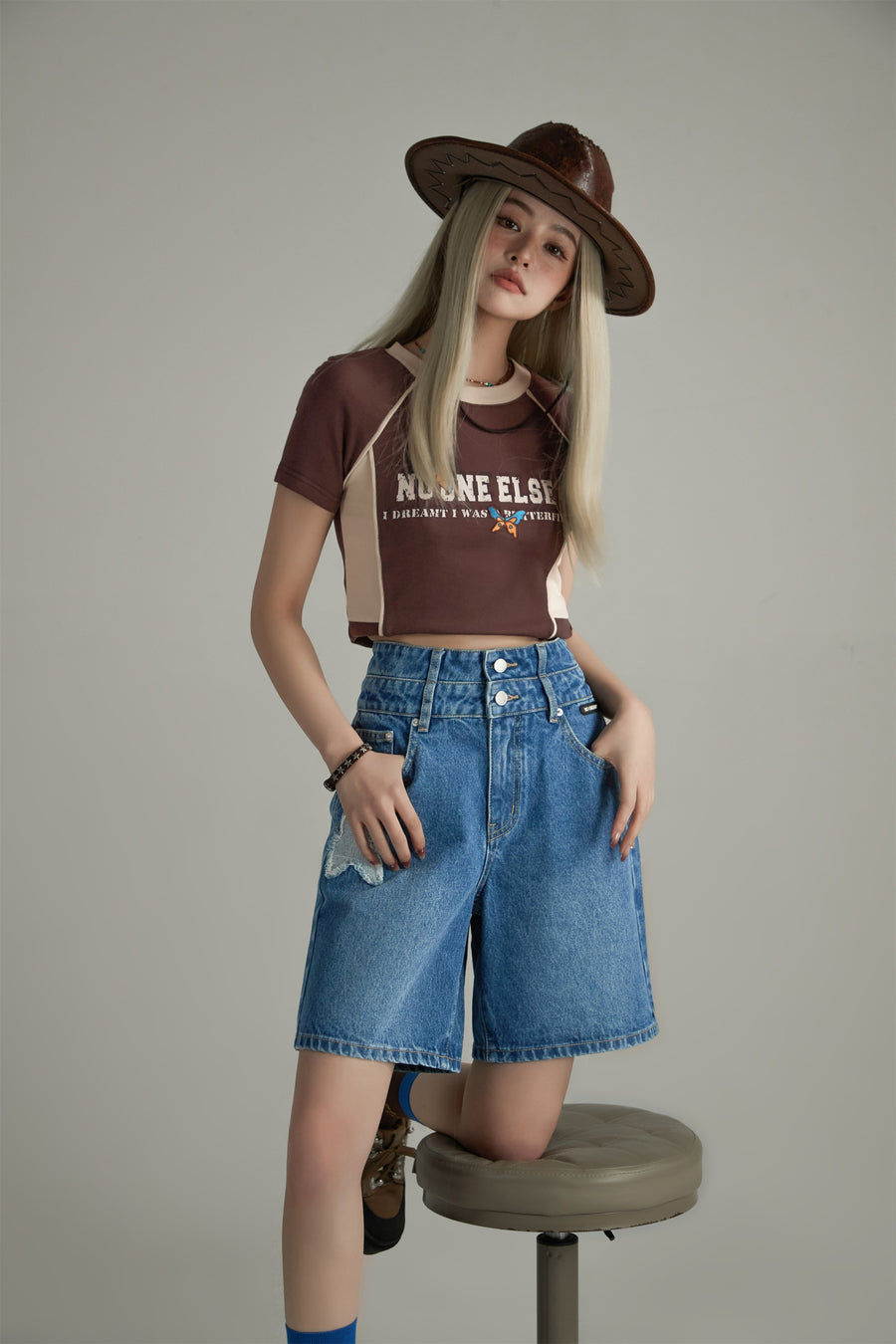 CHUU Wide Denim Shorts