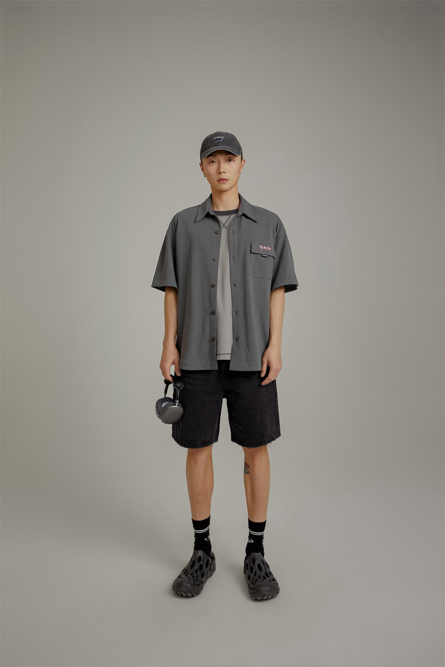 CHUU Embroidered Pocket Shirt