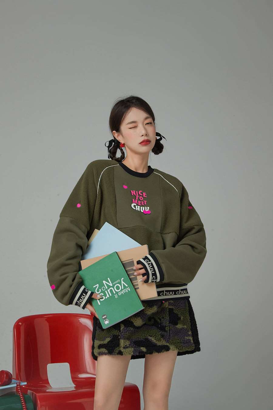 CHUU Extra Real Fleece Loose Fit Raglan Sweatshirt