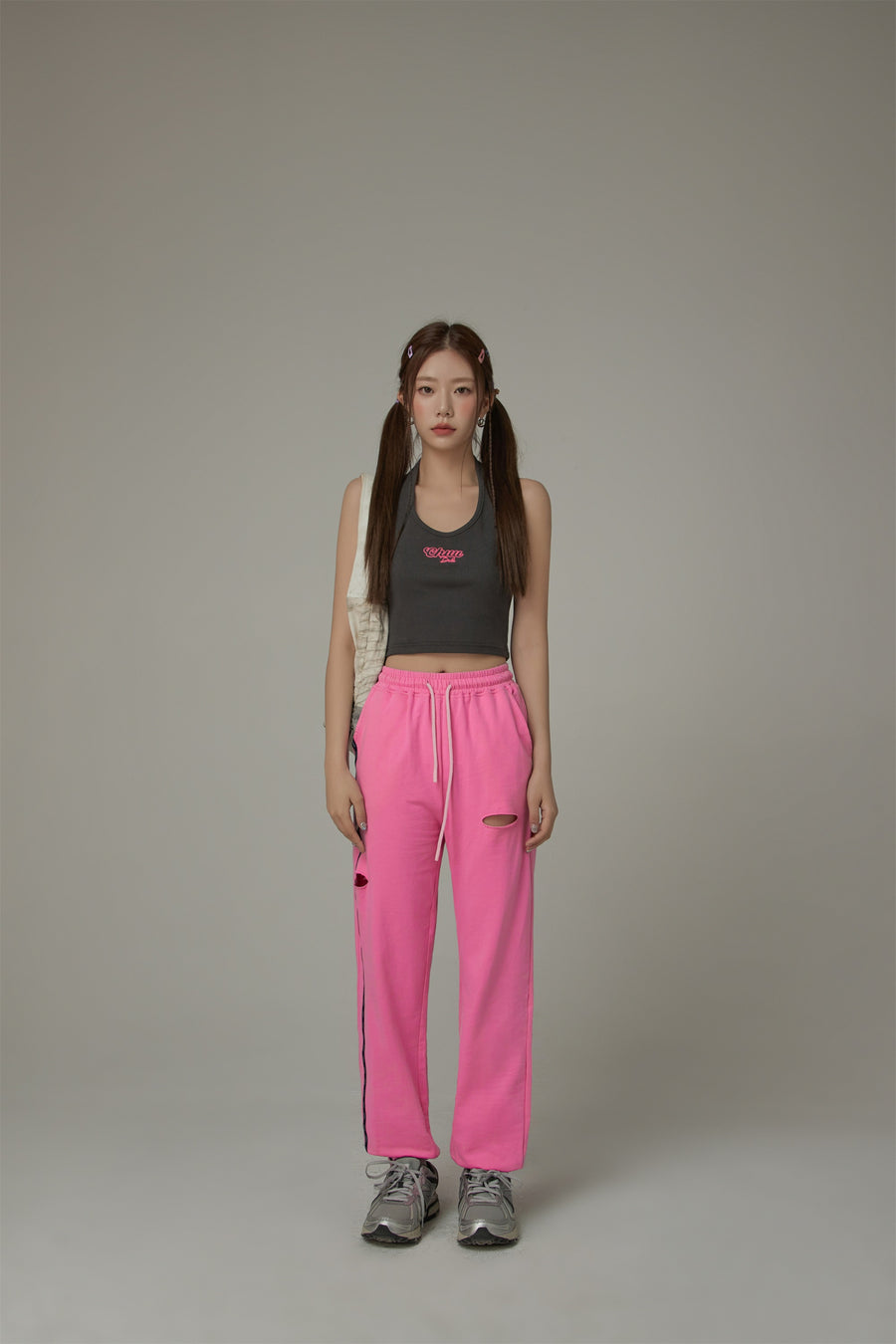 CHUU Distressed String Jogger Sweatpants