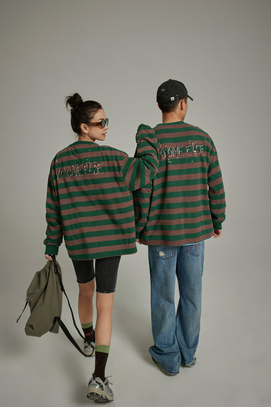 CHUU Stripe Color Sweatshirt