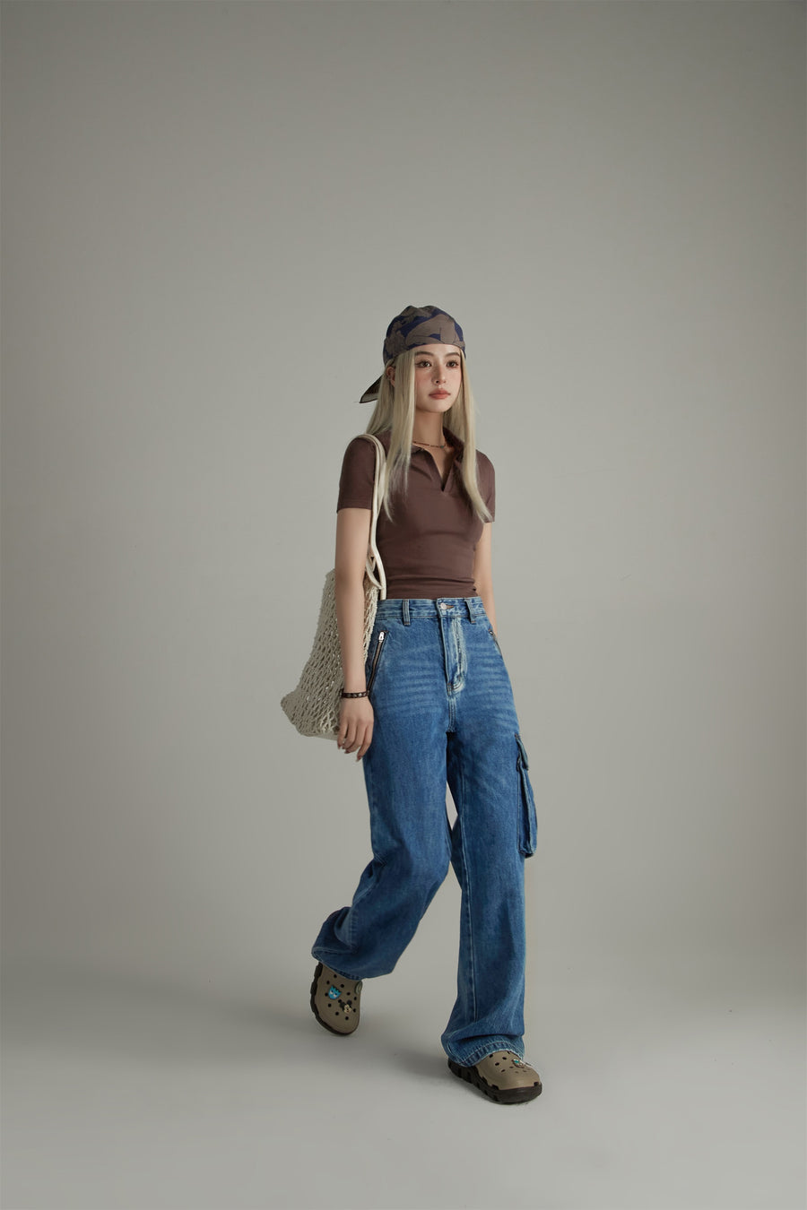 CHUU Long Cargo Pockets Wide Jeans