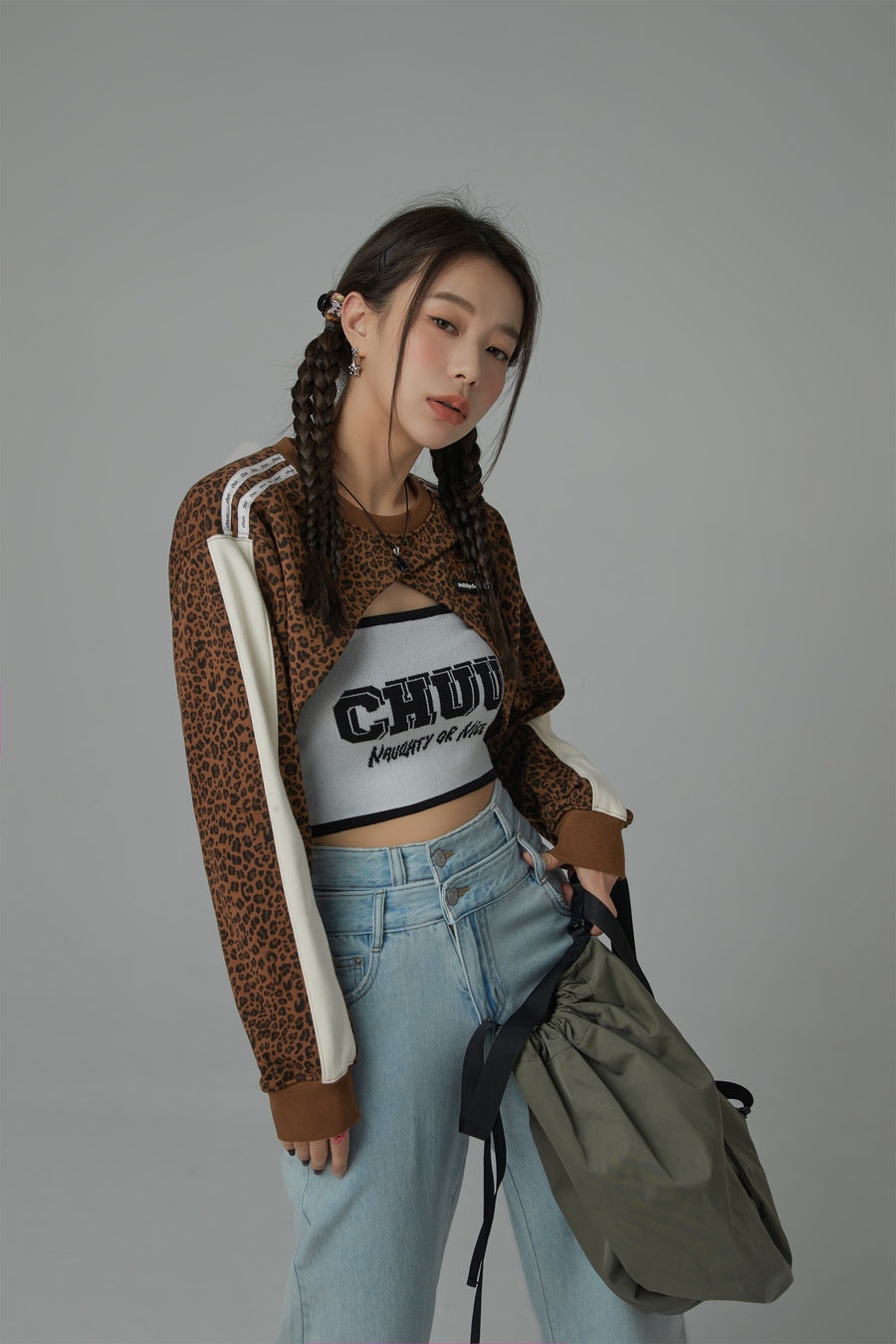 CHUU Diagonal Bolero Sweatshirt