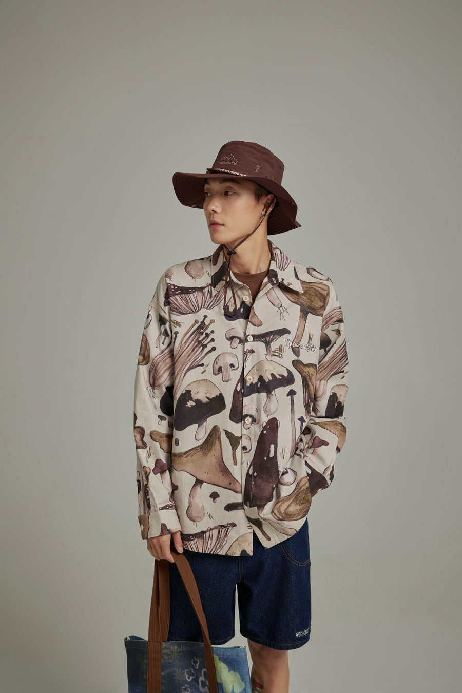 CHUU Mushroom Club Loose Fit Shirt