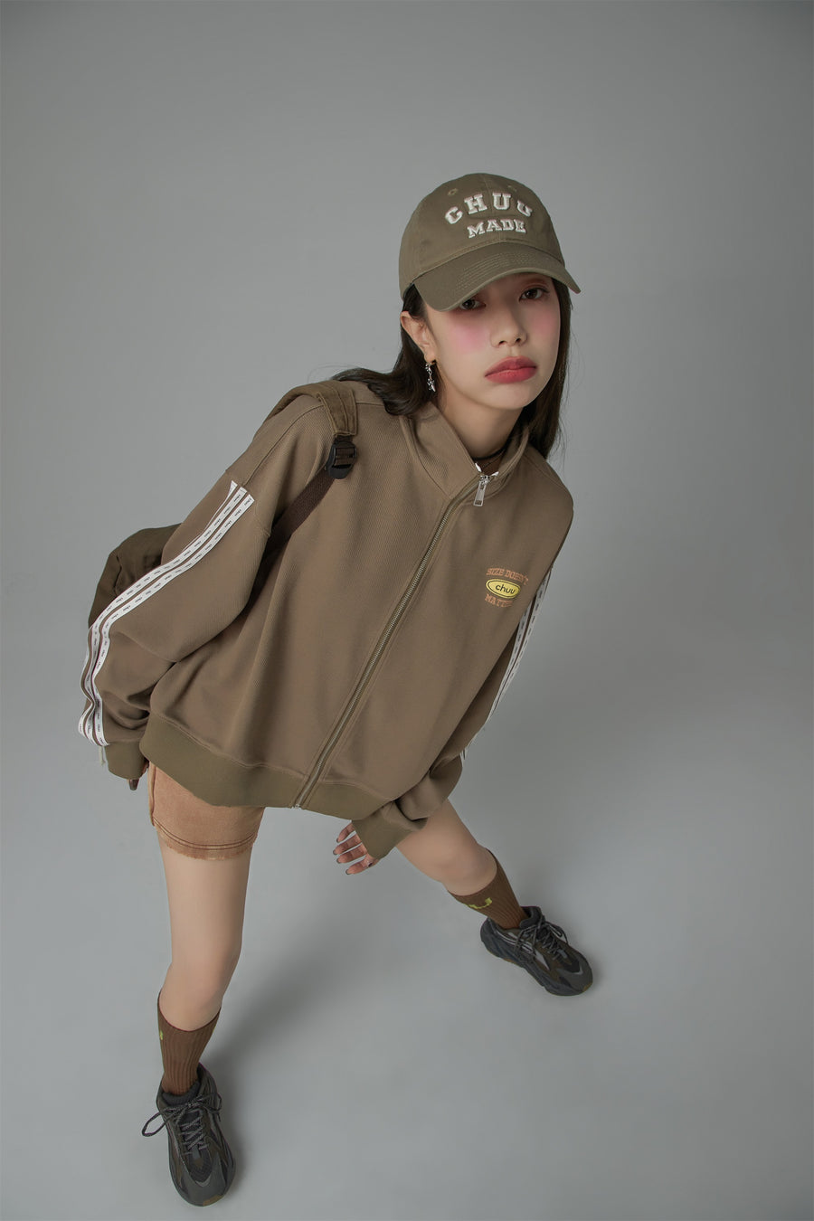 CHUU High Neck Zip-Up