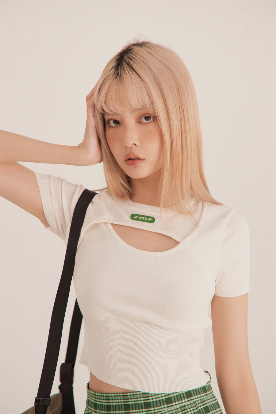 CHUU Front Cutout Ribbed Top