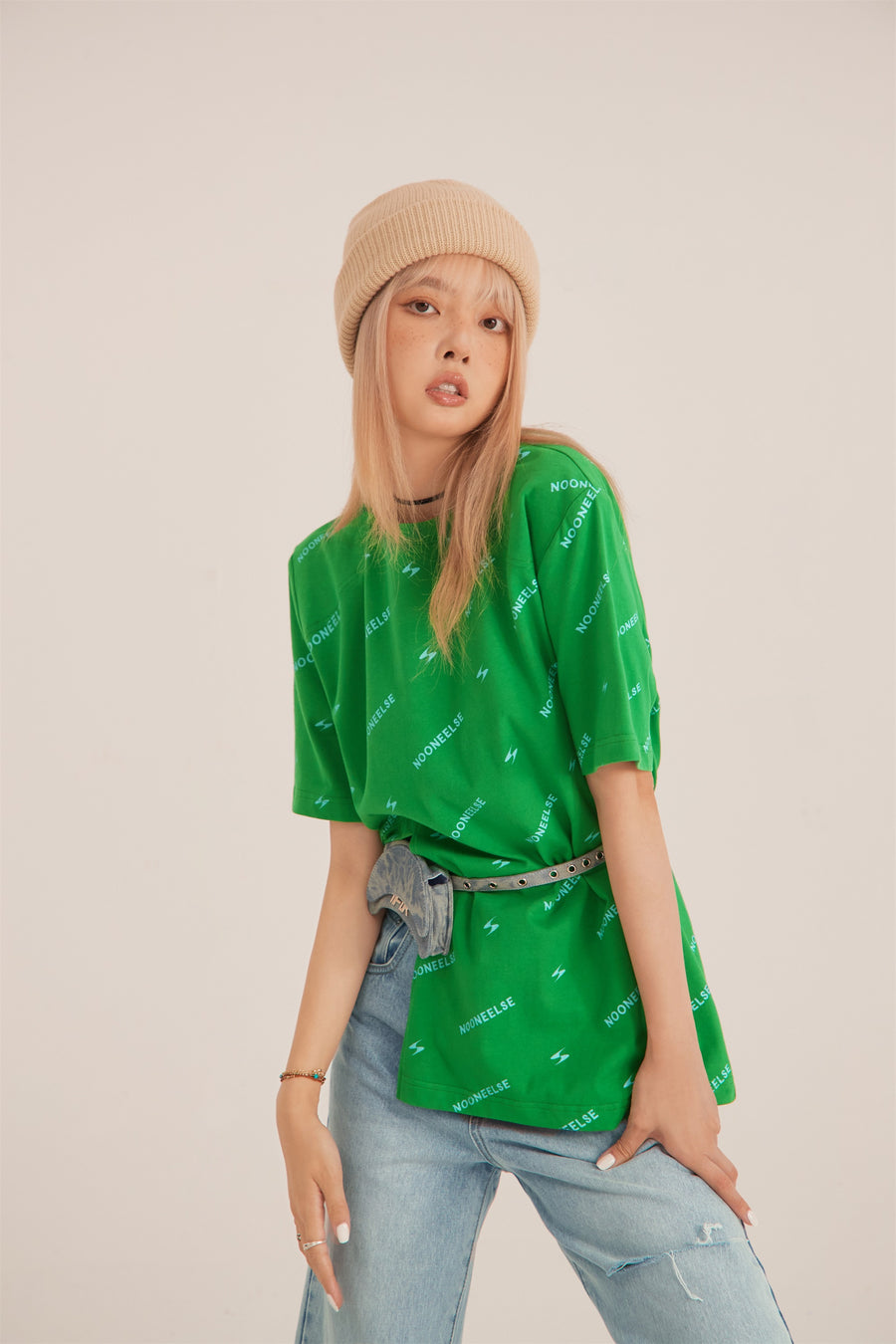CHUU Wide Side Slit Green T-Shirt