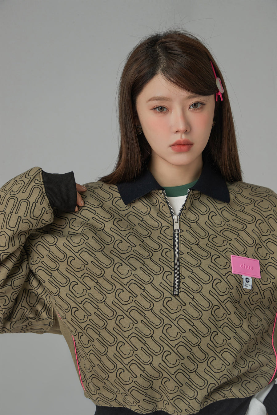 CHUU Weekends In Rome Half Zip-Up Sweatshirt