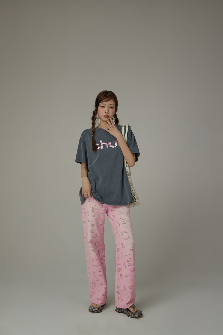 CHUU Chuu Embroidered Loose-Fit T-Shirt