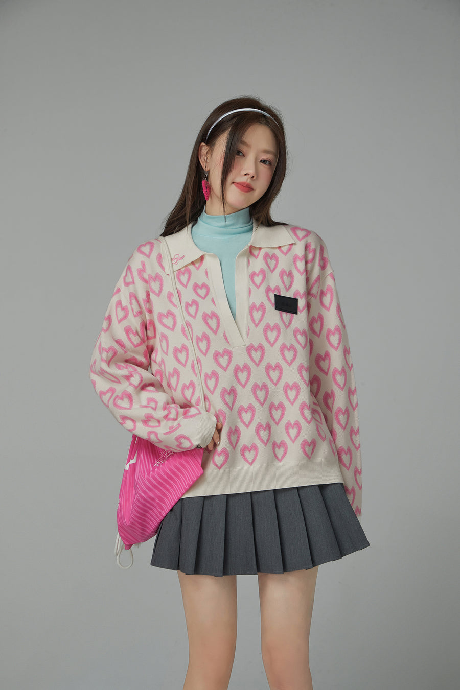 CHUU Heart Loose Fit Knit Sweater