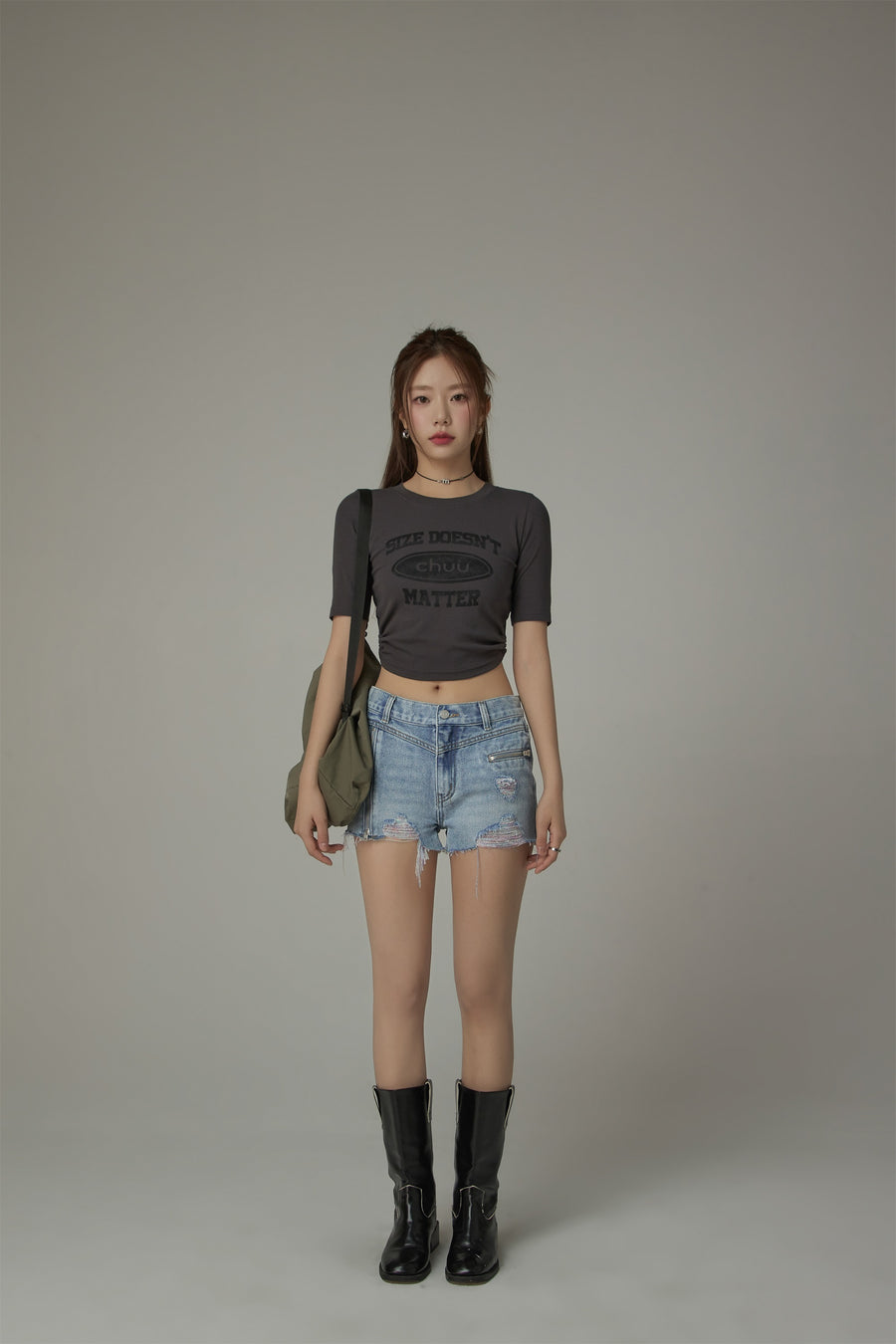 CHUU Size Doesnt Matter Back Cut Out Cropped T-Shirt