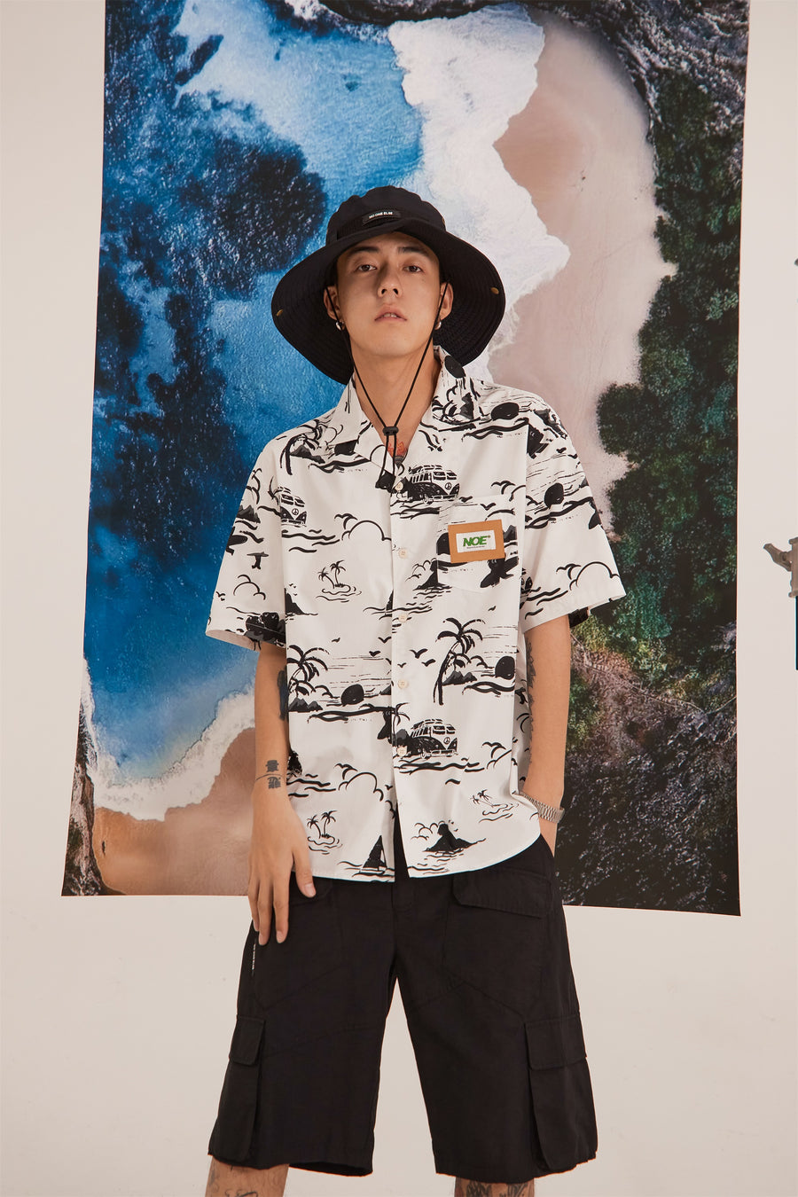 CHUU Beach Print Short-Sleeved Shirt