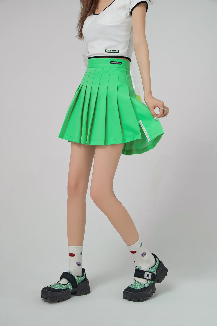 CHUU Bright Green Mini Tennis Skirt