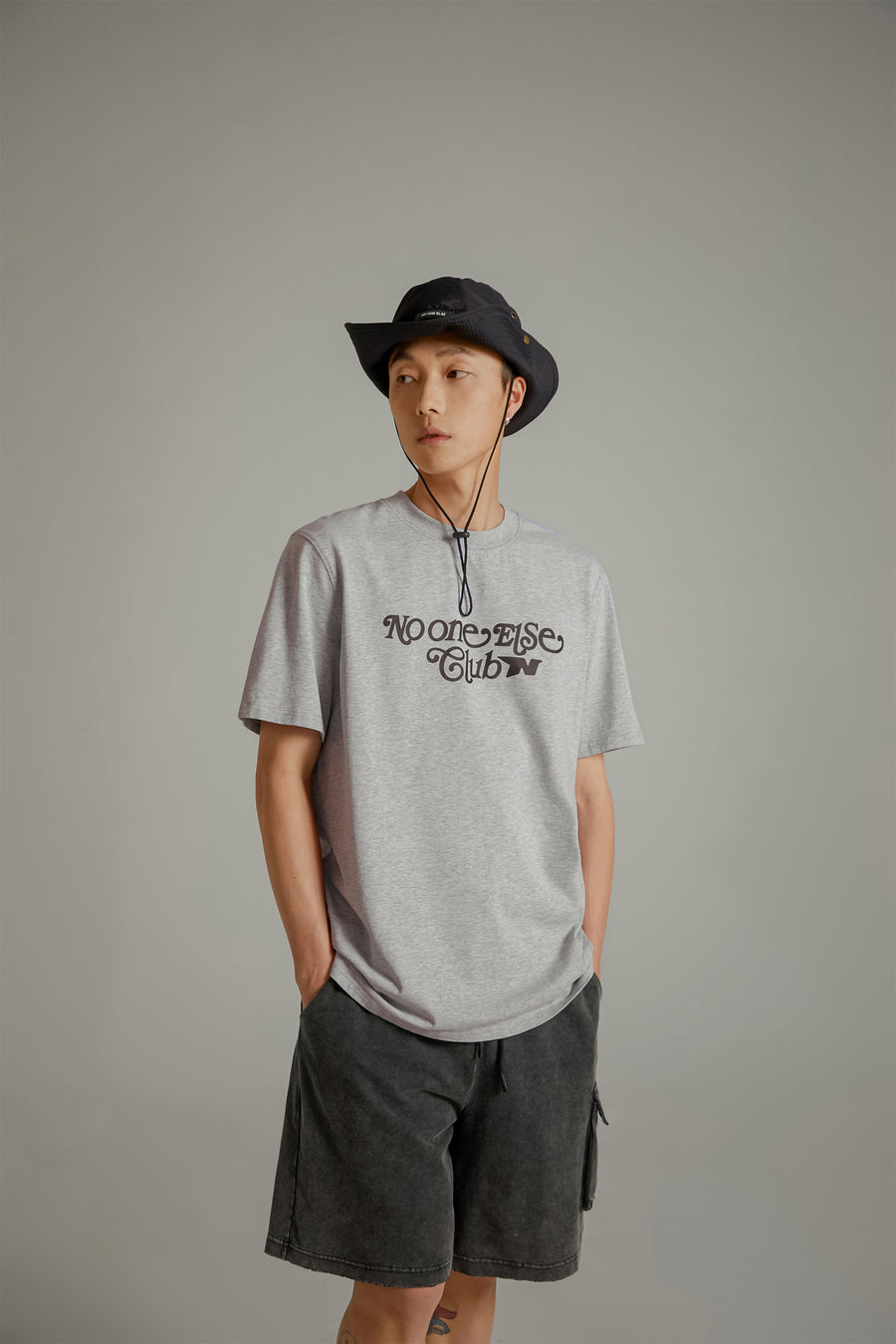 CHUU Noe Club Colored Loose Fit T-Shirt