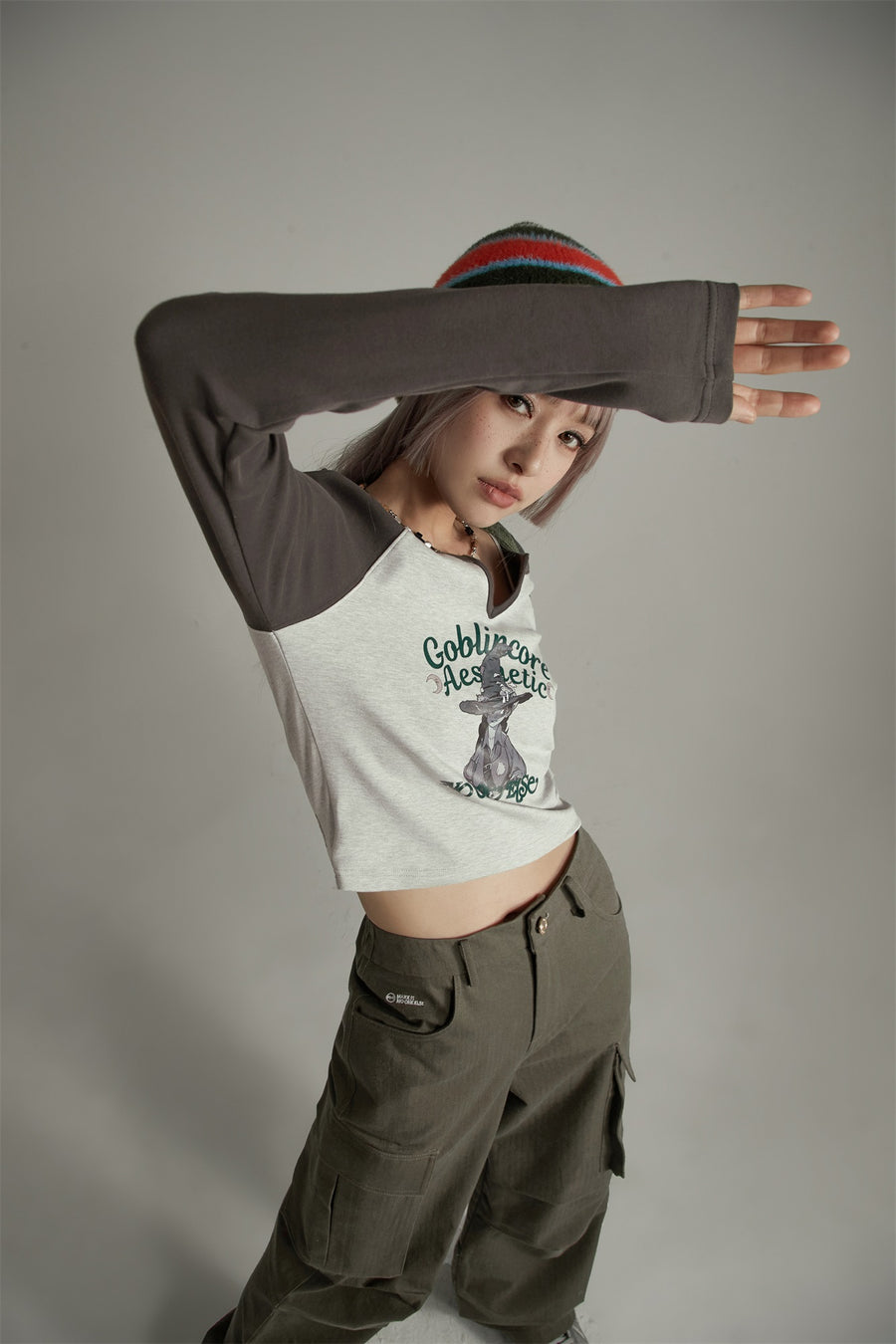 CHUU Color Combination Goblin Core Raglan T-Shirt