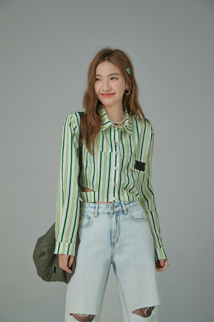 CHUU Cutout Striped Crop Shirt