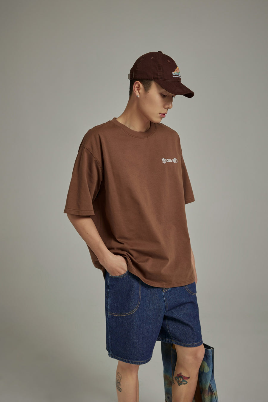 CHUU Goblin Round Neck Short Sleeve T-Shirt