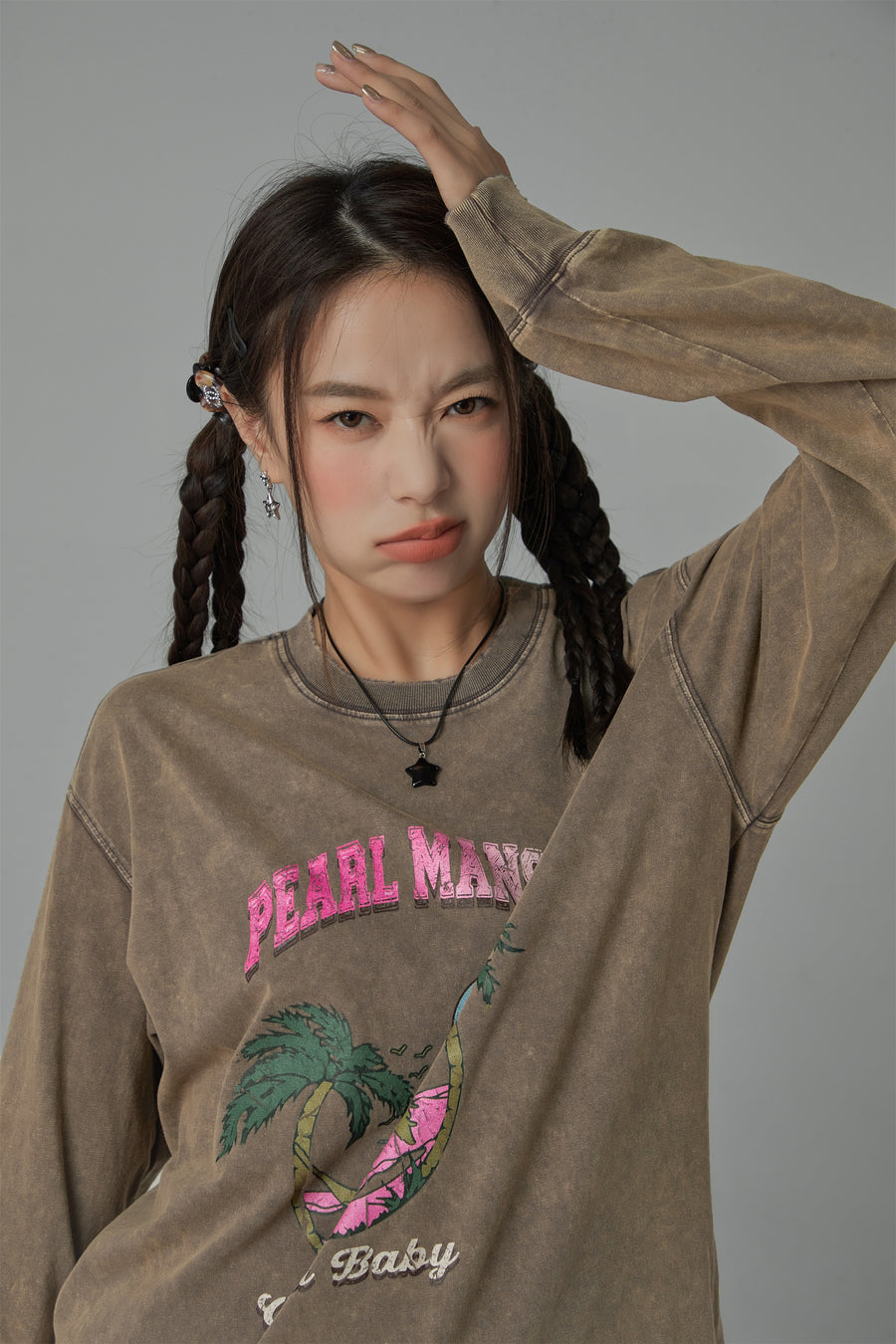 CHUU Pearl Mansion Loose Fit Long Sleeve T-Shirt