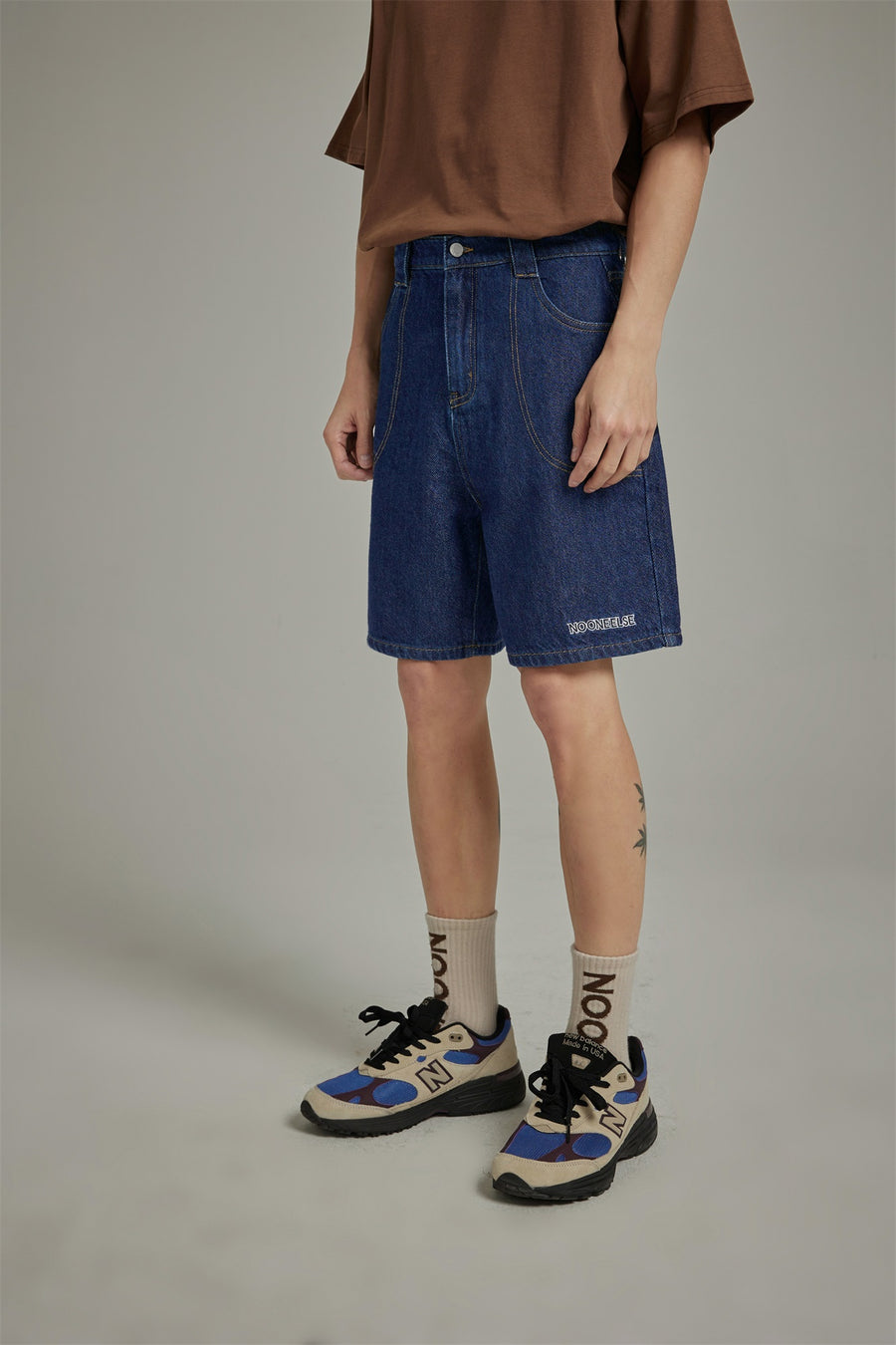 CHUU Wide Denim Shorts