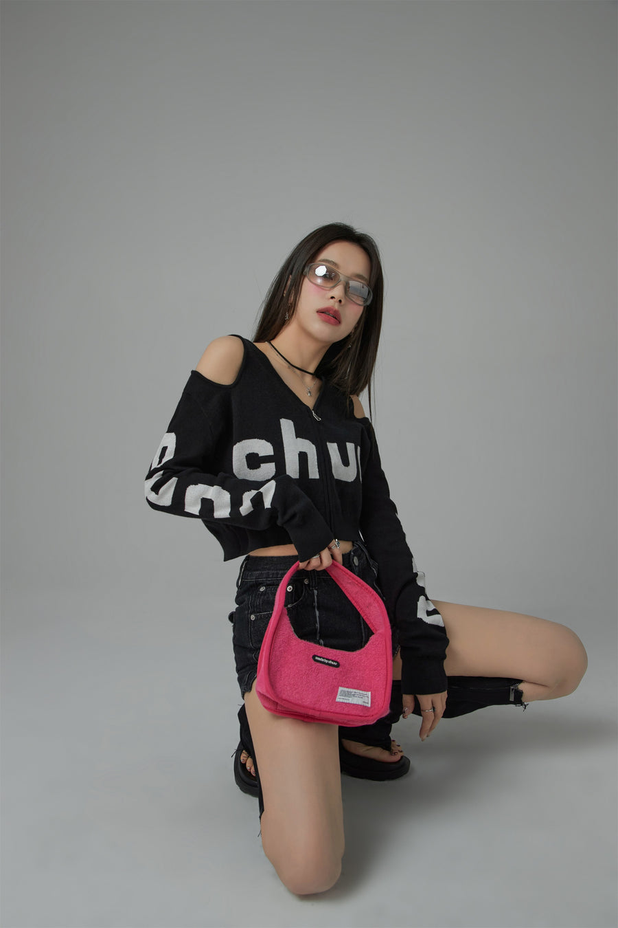 CHUU Shoulder Cut Out Crop Zip-Up