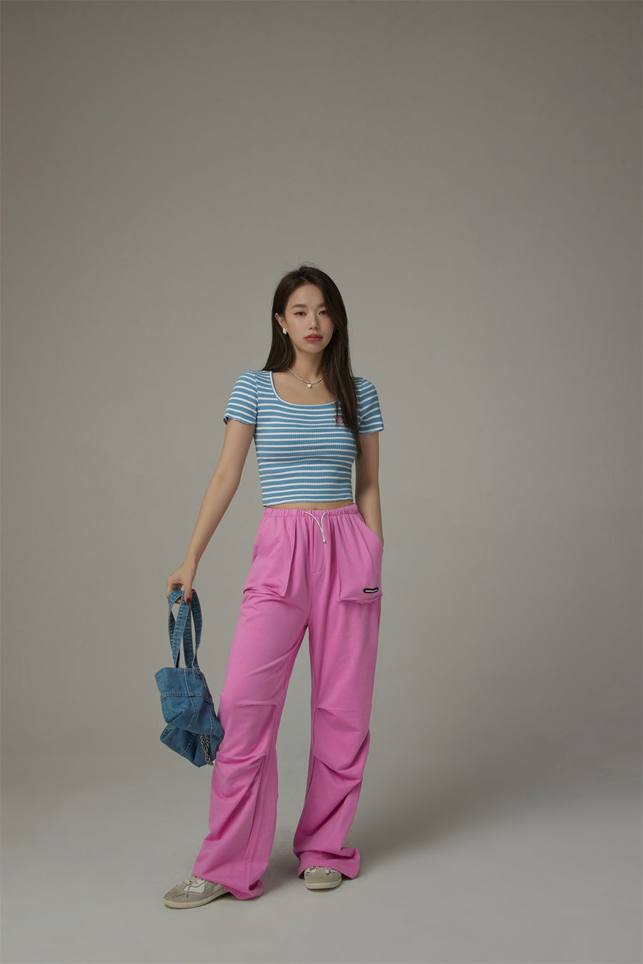 CHUU Banding Wide Training Pants