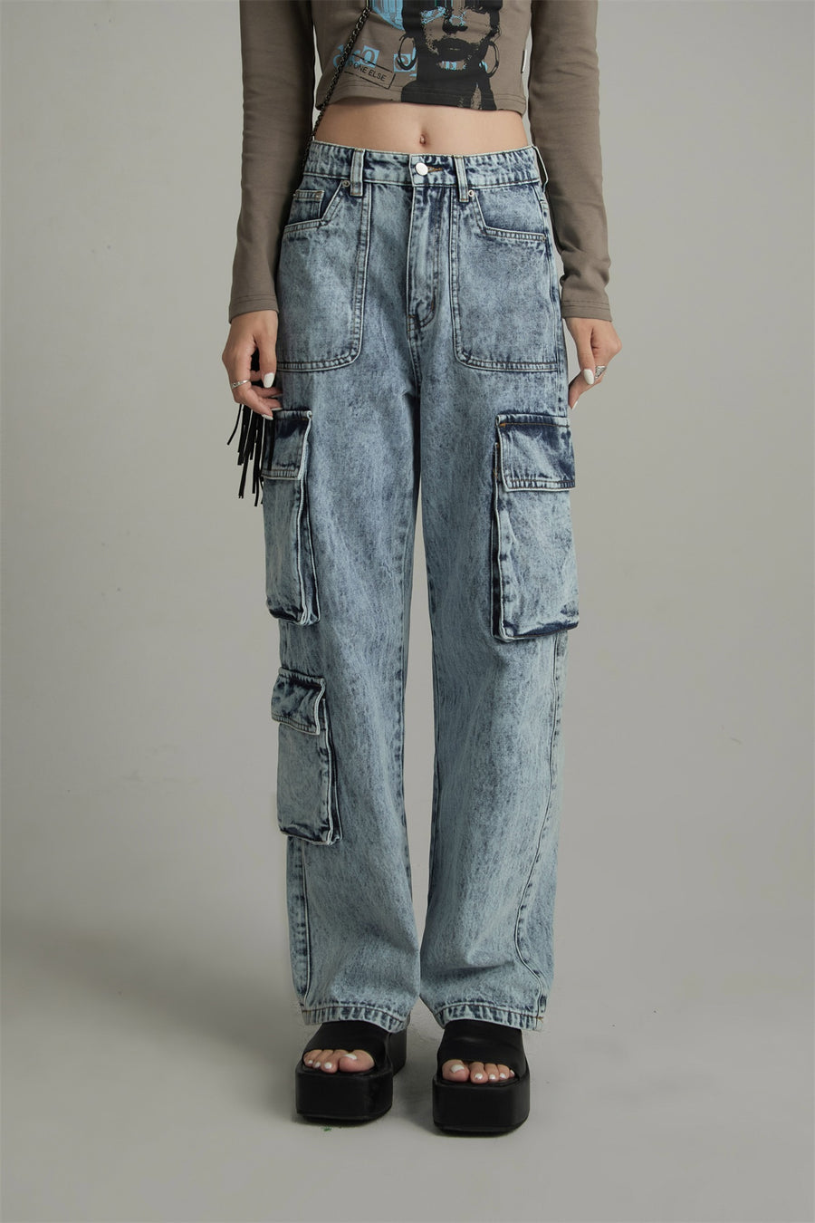 CHUU High Waist Wide Deep Pockets Straight Jeans