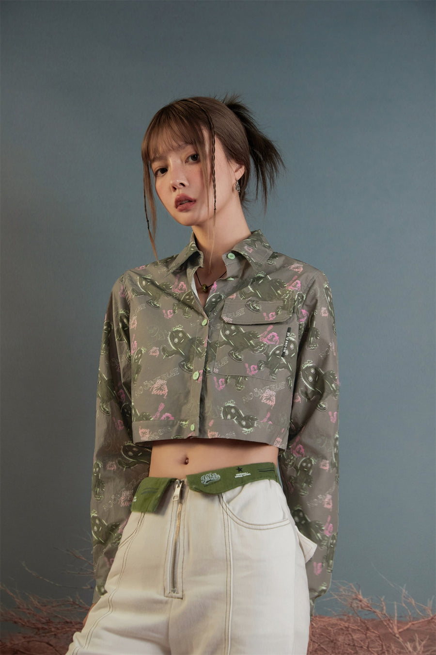 CHUU Running Cactus Vintage Crop Shirt