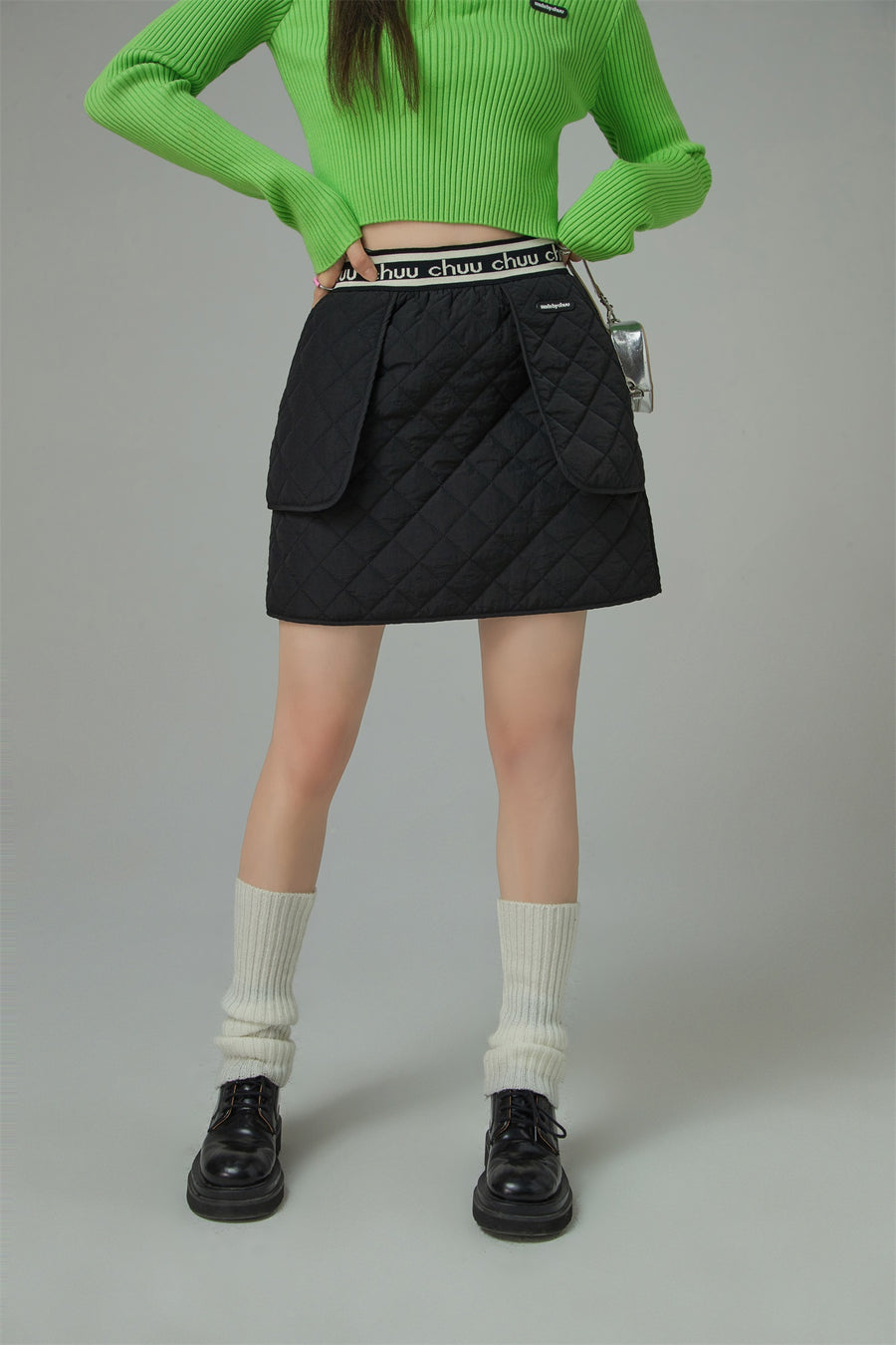 CHUU Way Too Good Quilted Mini Skirt