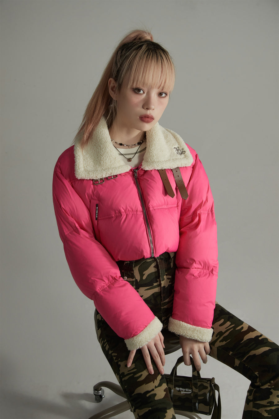 CHUU Fleece Collar Crop Padded Jacket