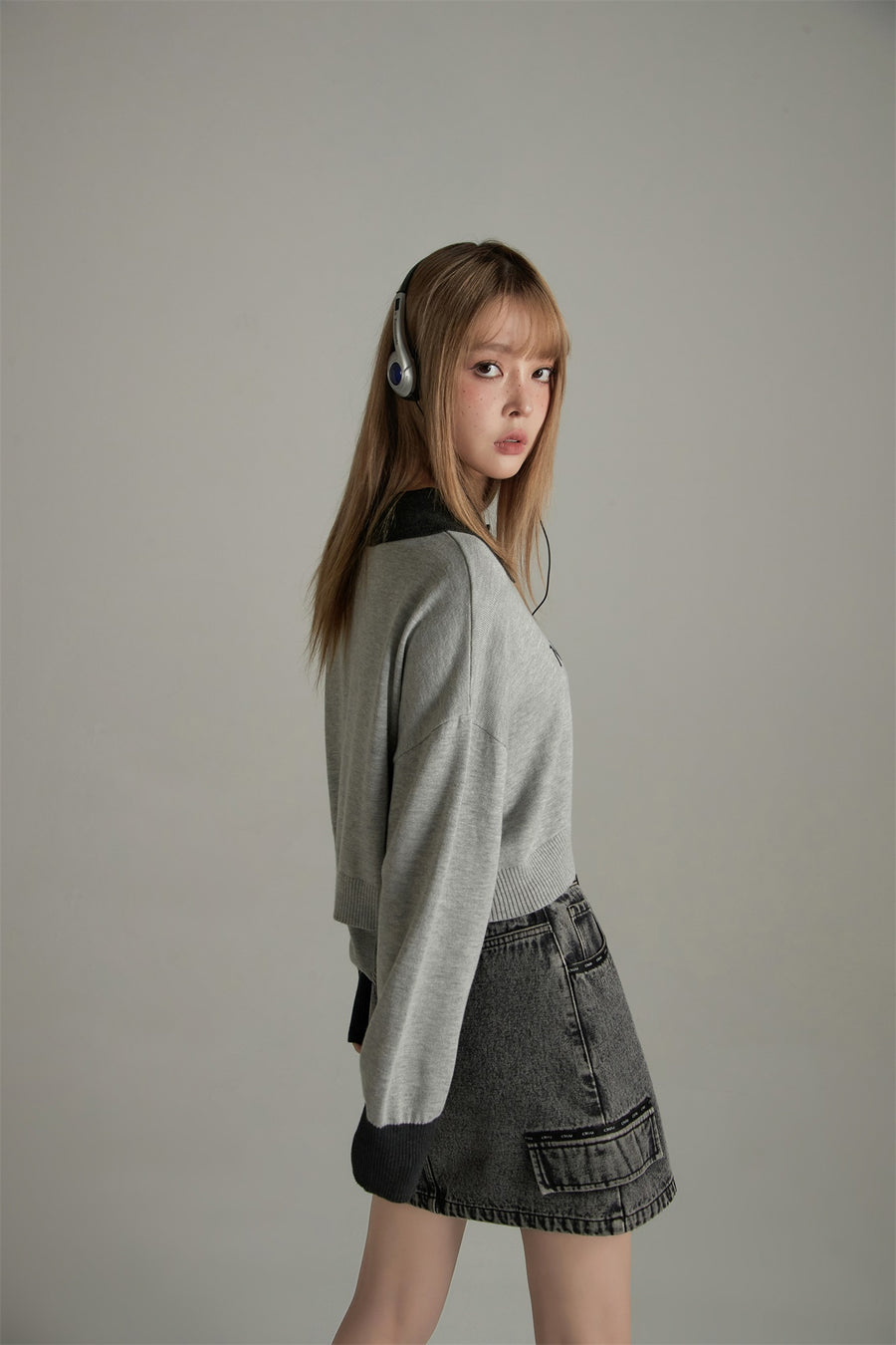 CHUU Polo Neck Cropped Knit Sweatshirt