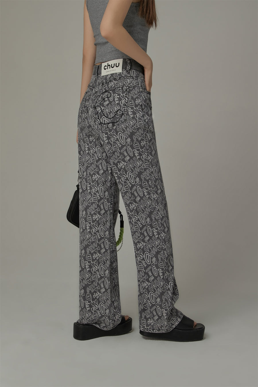 CHUU Printed Wide Denim Jeans