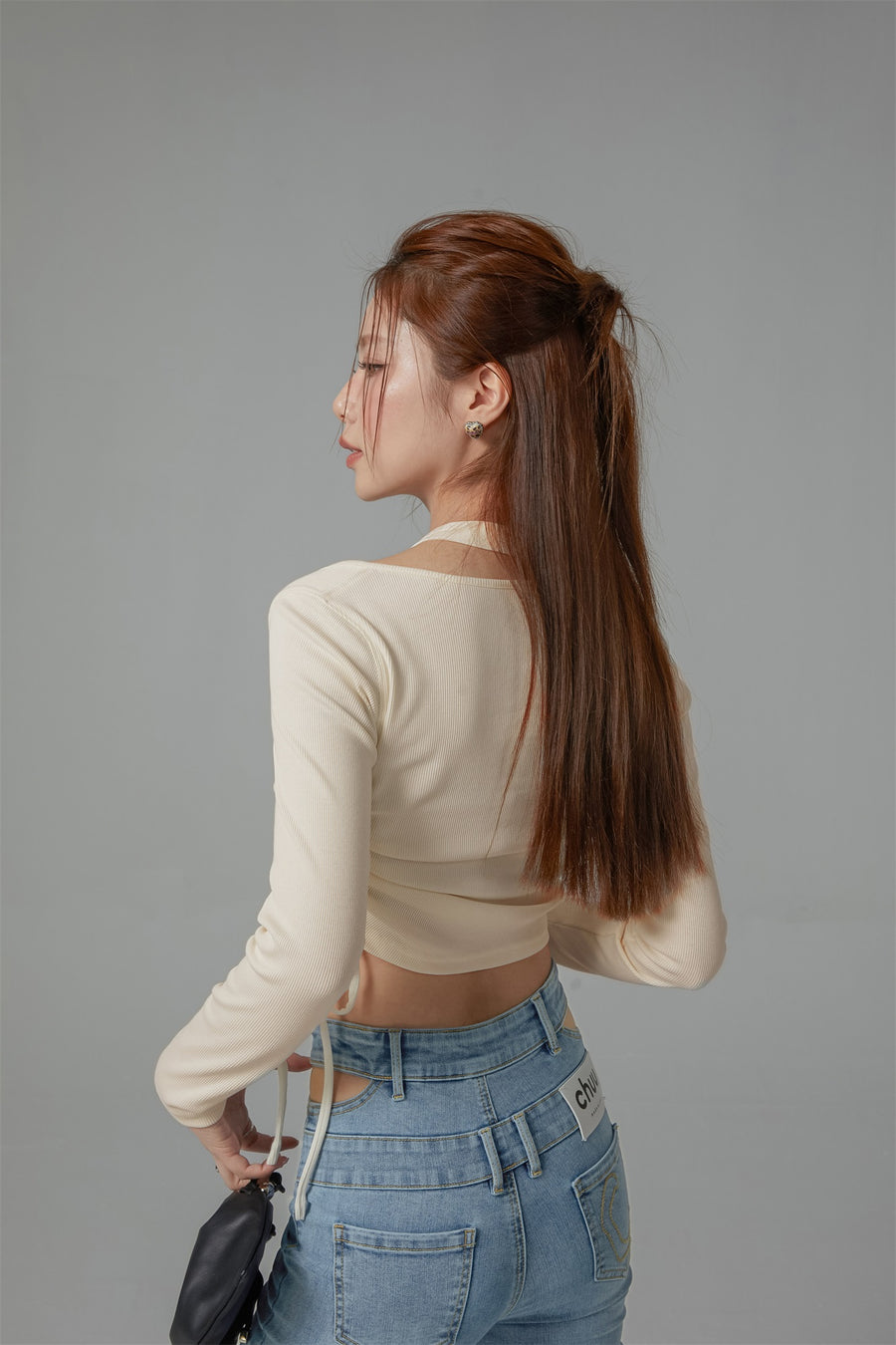 CHUU Unbalanced String Cropped T-Shirt