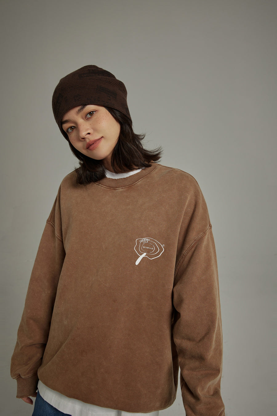 CHUU Look For The Mushrooms Sweatshirt